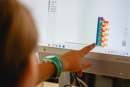 Programiranje za začetnike: od Scratch-a do Python-a  image