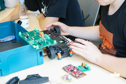 Spoznavanje električnih vozil image